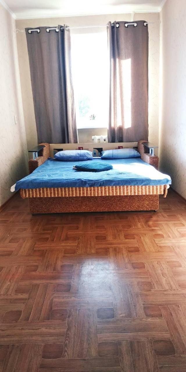 Apartment 2 Rooms Slobozhansky Prospekt Nizhnednepsovsk Exterior photo