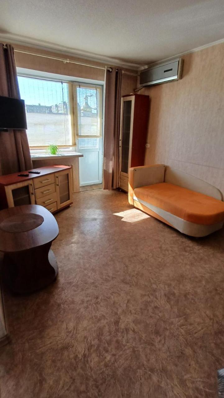 Apartment 2 Rooms Slobozhansky Prospekt Nizhnednepsovsk Exterior photo