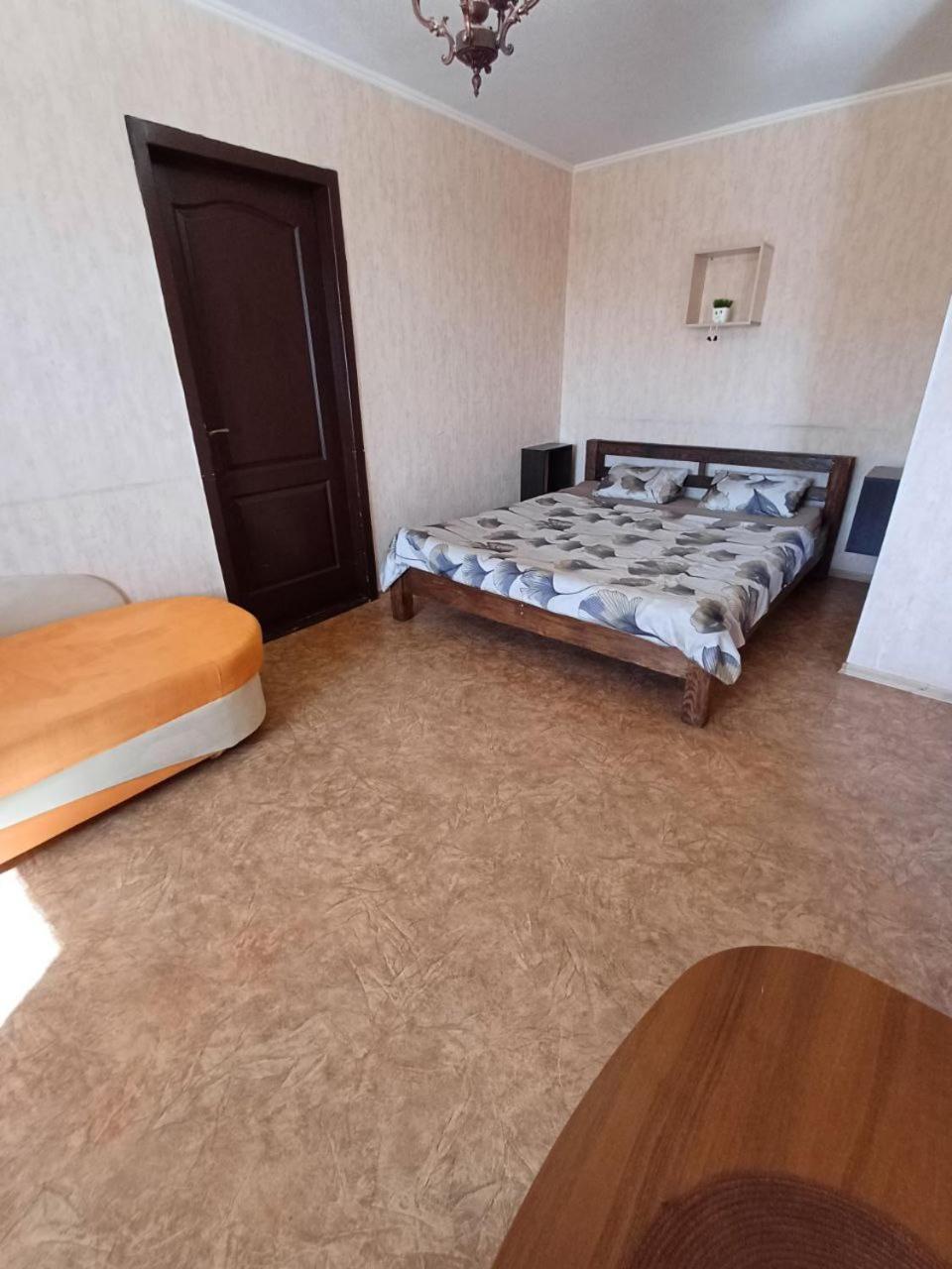 Apartment 2 Rooms Slobozhansky Prospekt Nizhnednepsovsk Exterior photo